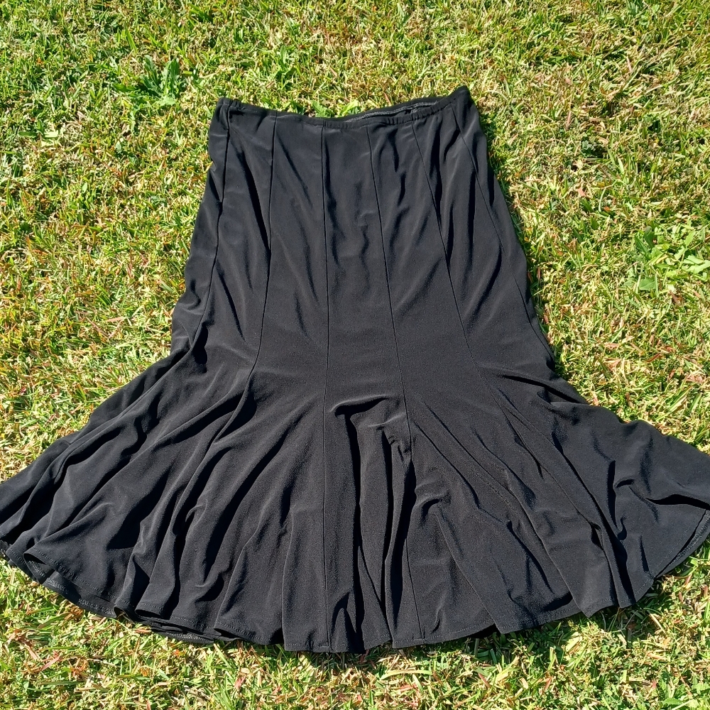 Joseph Ribkoff skirt